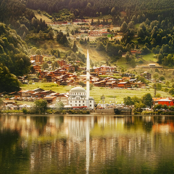 Uzungöl Mosque and Lake