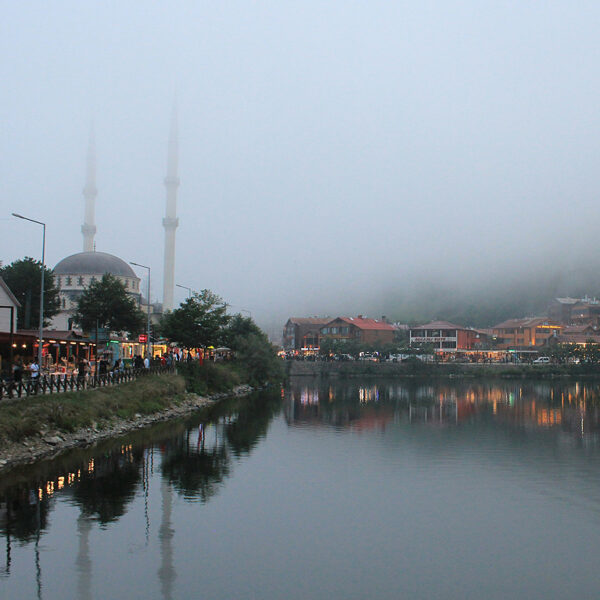 Uzungol Lake