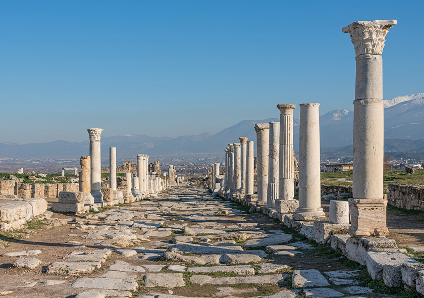 Laodicea & Kaklık Cave & Salda Lake Tour